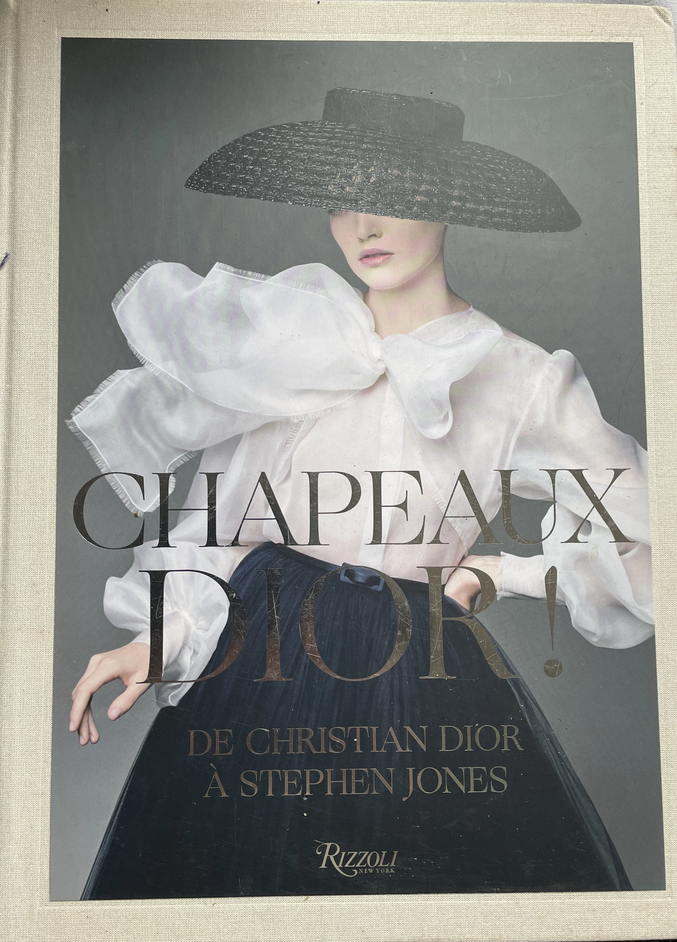 CHAPEAUX DIOR  De Christian Dior à Stephen Jones